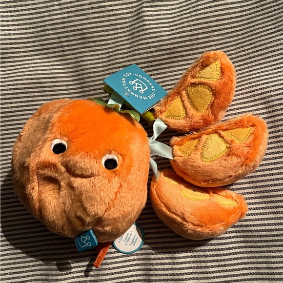 manhattan toy Toys Manhattan Toy Miniapple Farm Orange Baby Travel